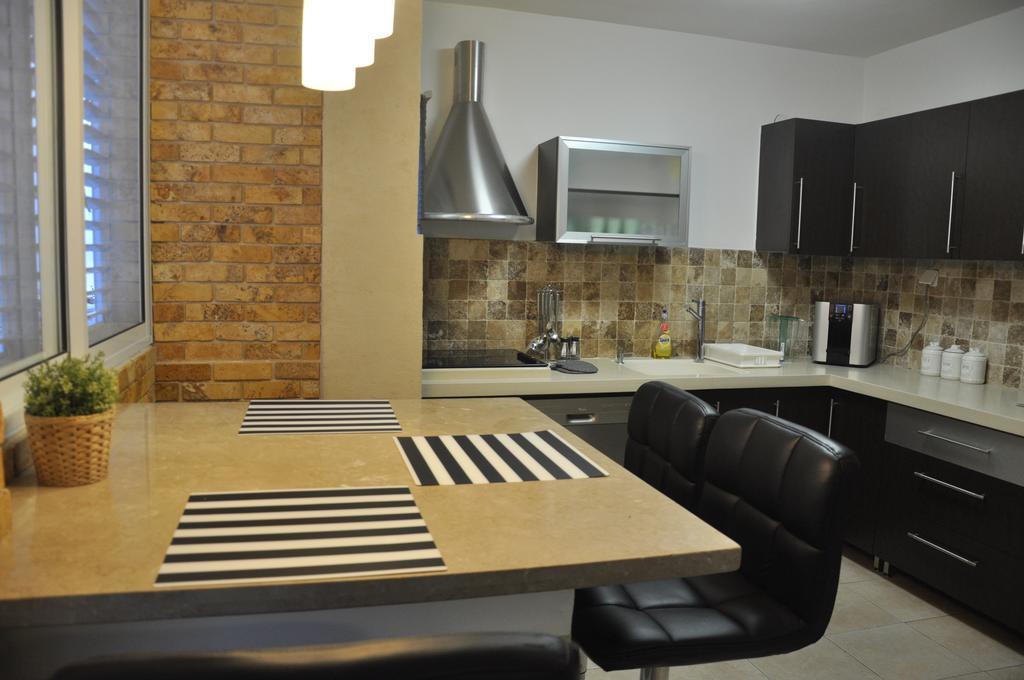 Isra Home Apartment Ben Gurion141 Бат-Ям Экстерьер фото